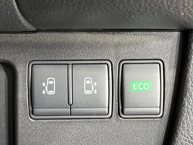 Nissan SERENA 2014-01 10488-2