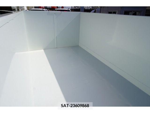 Mitsubishi CANTER 2023-06 210406-18