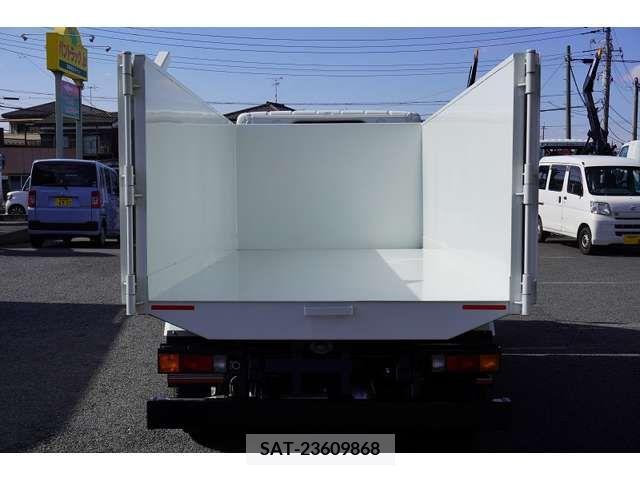 Mitsubishi CANTER 2023-06 210406-14