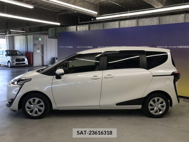 Toyota SIENTA 2017-12 330473-6