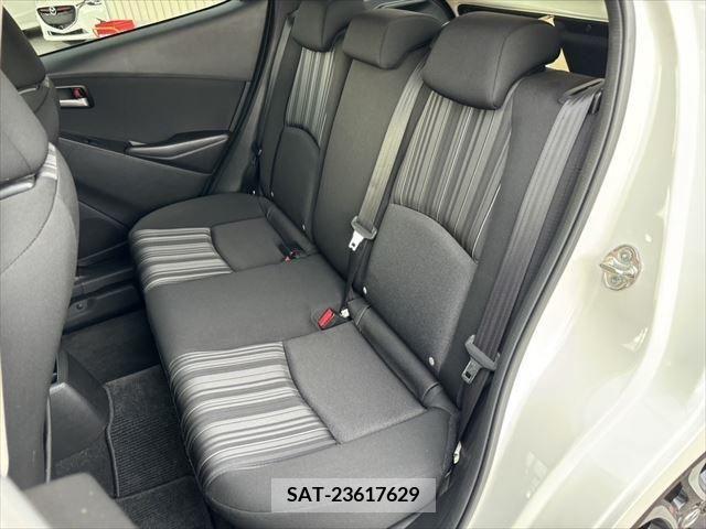 Mazda DEMIO 2017-03 377360-23