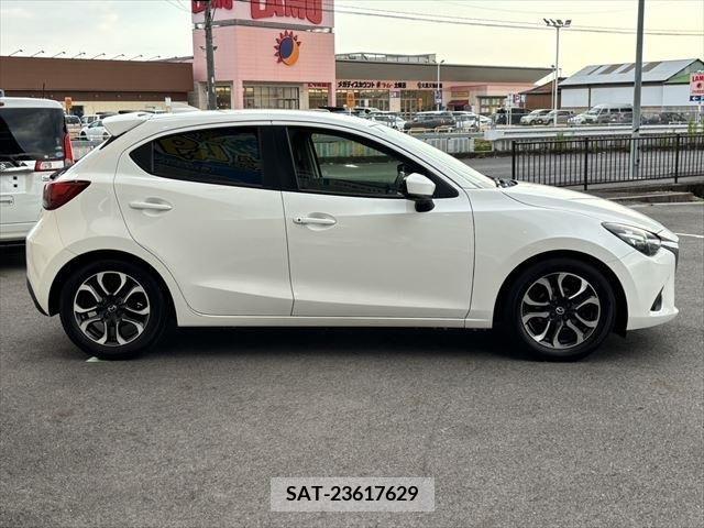 Mazda DEMIO 2017-03 377360-14