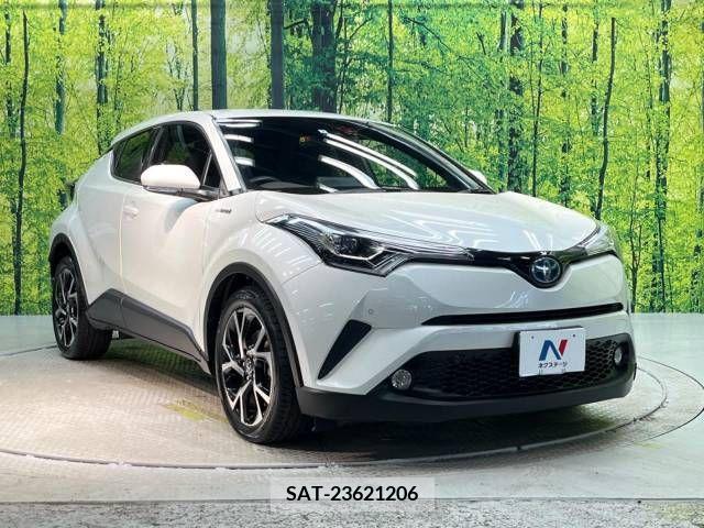 Toyota C-HR 2017-05 357792-16