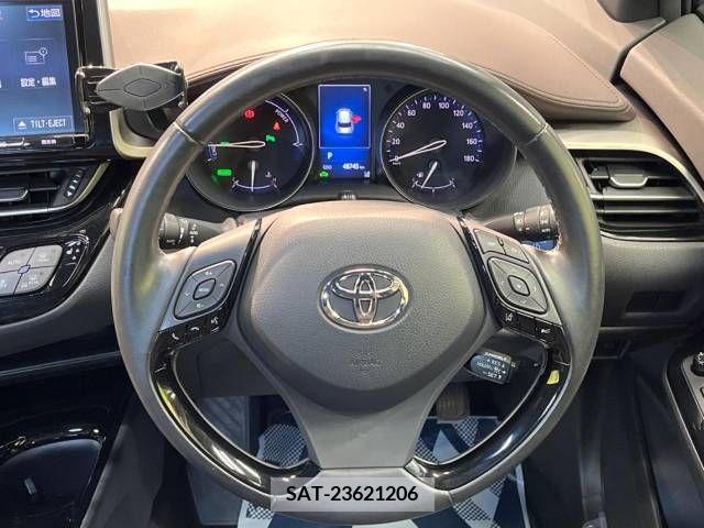 Toyota C-HR 2017-05 357792-11