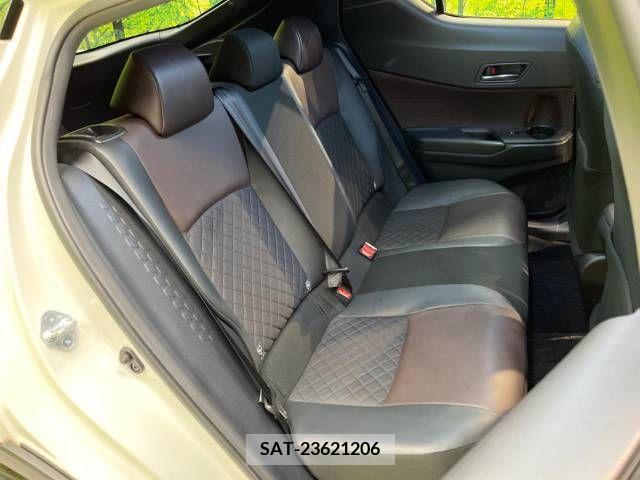 Toyota C-HR 2017-05 357792-9
