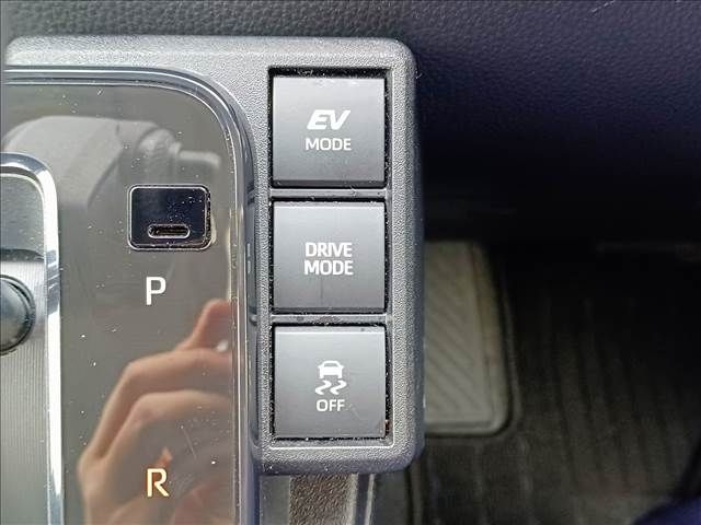 Toyota SIENTA 2023-05 191680-13
