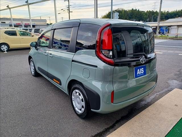 Toyota SIENTA 2023-05 191680-2