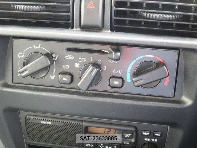 Mitsubishi MINICAB VAN 2006-02 352857-14