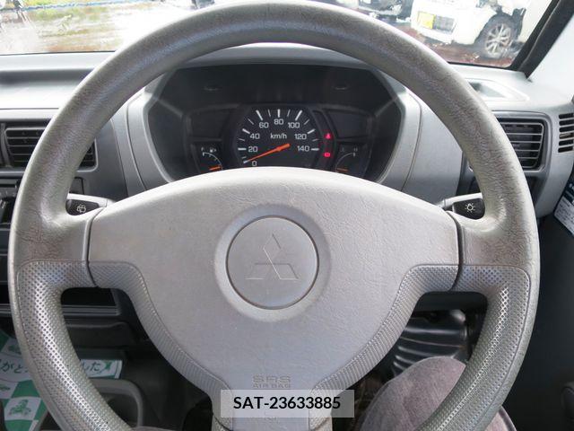 Mitsubishi MINICAB VAN 2006-02 352857-12