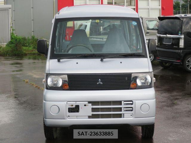 Mitsubishi MINICAB VAN 2006-02 352857-1