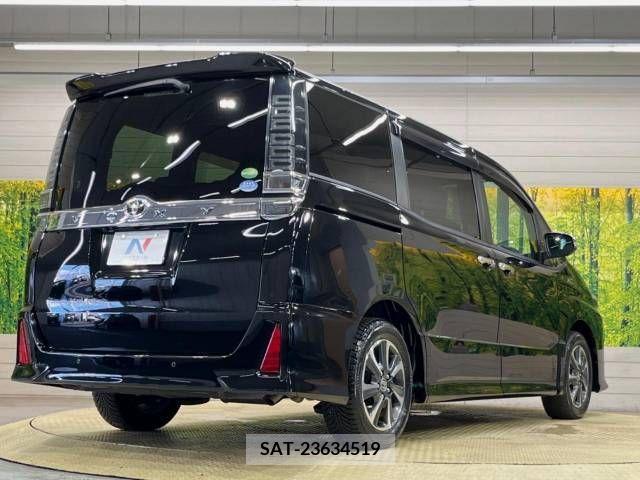 Toyota VOXY 2020-01 394944-18