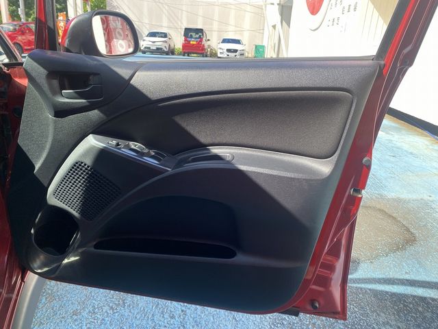 Mitsubishi COLT 2011-04 6721-14