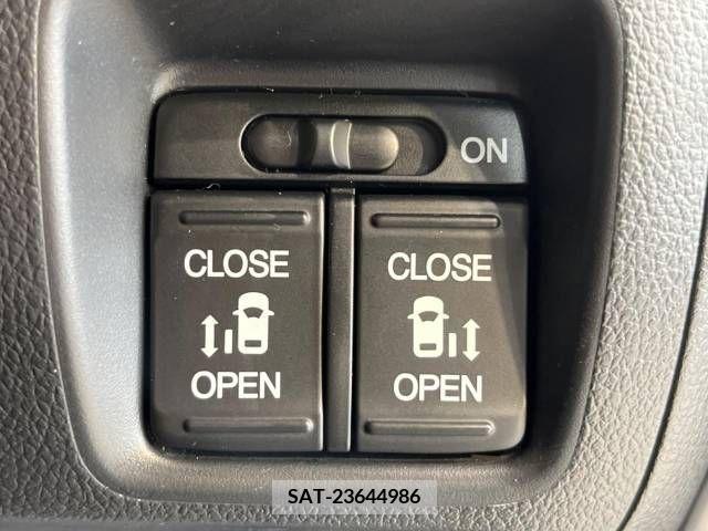 Honda N BOX CUSTOM 2015-09 329275-8