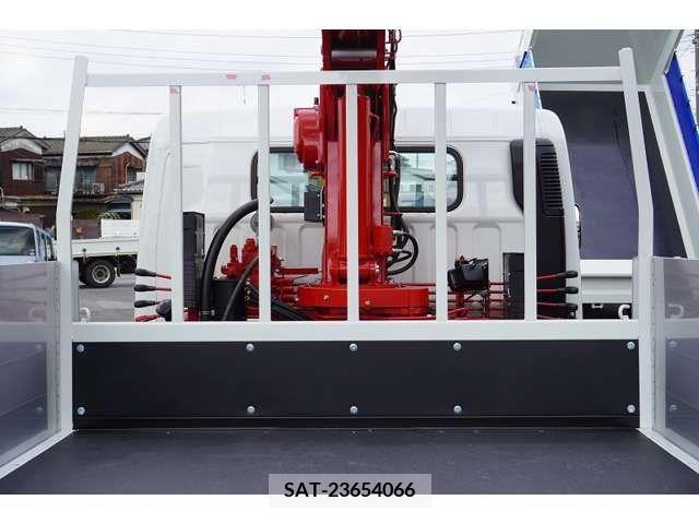 Mitsubishi CANTER 2023-08 202829-14