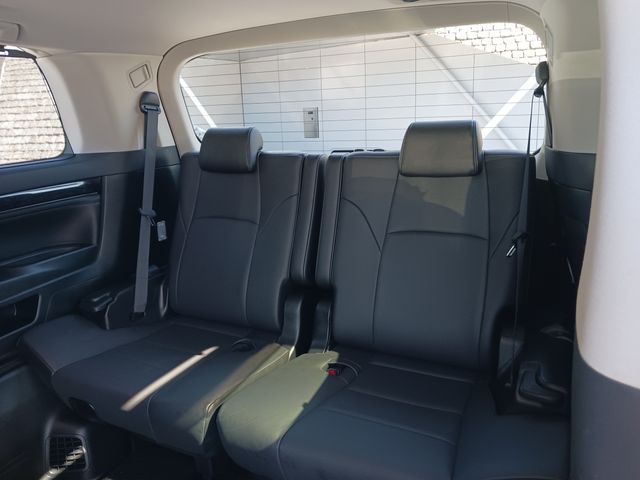 Toyota ALPHARD 2019-02 20521-26