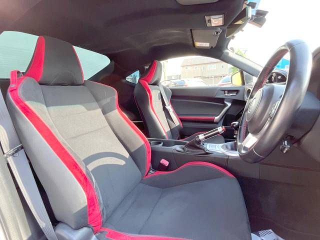 Toyota 86 2018-01 13416-8