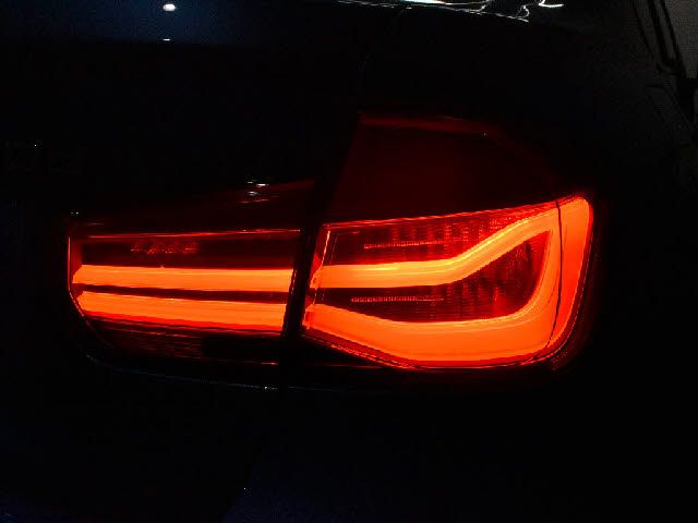 Bmw 3 SERIES 2016-03 10441-5