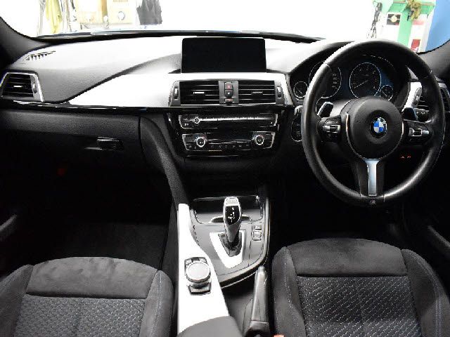 Bmw 3 SERIES 2016-03 10441-1