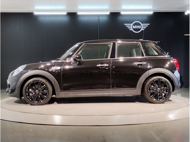 Bmw MINI 2020-11 23095-1