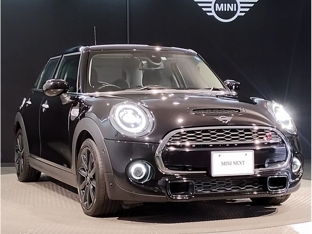 Bmw MINI 2020-11 23095-6