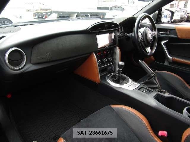 Toyota 86 2017-02 213522-17