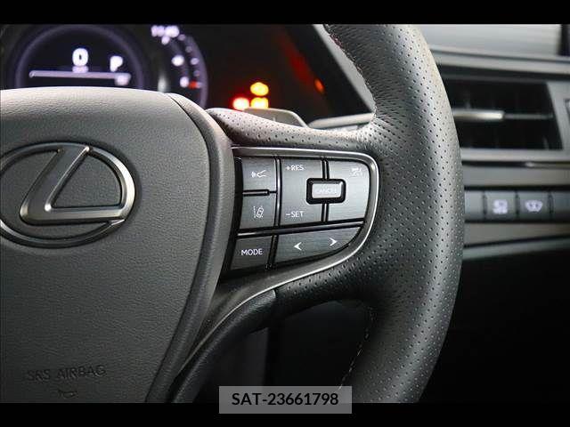 Lexus ES 2023-04 334435-4