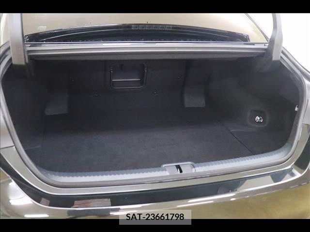 Lexus ES 2023-04 334435-13