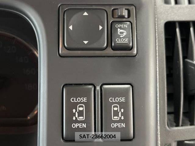 Nissan SERENA 2009-06 367640-2