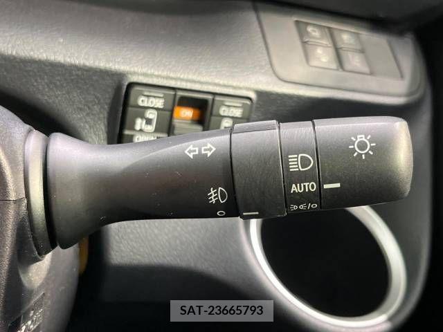 Toyota SIENTA 2021-12 383182-7