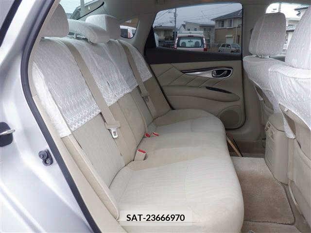Nissan FUGA 2010-01 244902-7