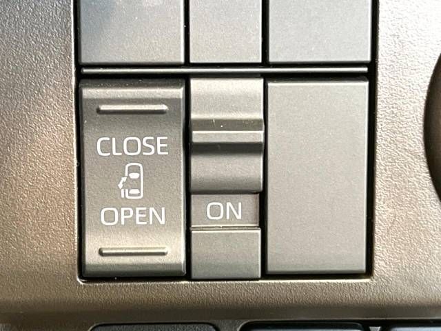 Toyota ROOMY 2023-05 193388-5