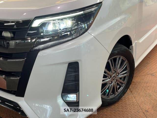 Toyota NOAH 2018-03 321543-14