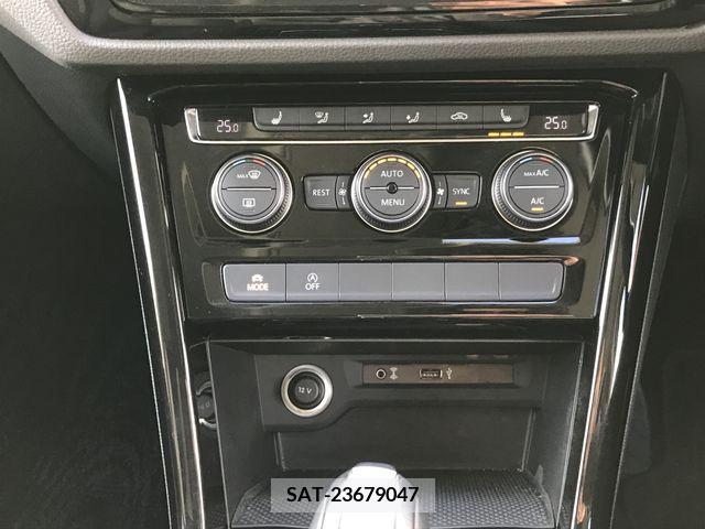 VolksWagen GOLF TOURAN 2017-02 204851-21