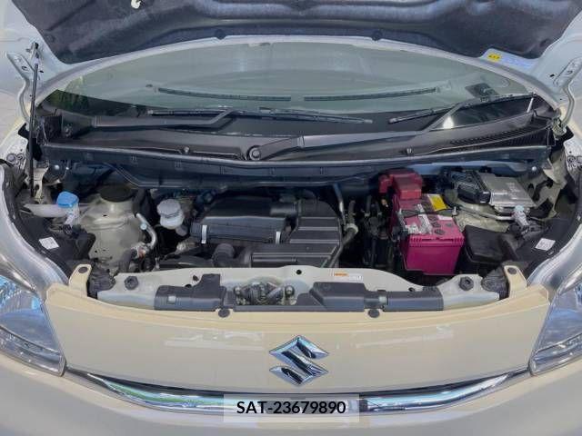 Suzuki SPACIA 2017-06 377947-18