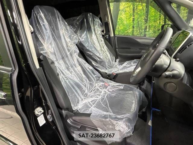 Nissan SERENA 2019-11 242176-8