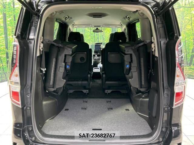 Nissan SERENA 2019-11 242176-11