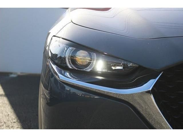 Mazda CX-30 2020-03 182668-9