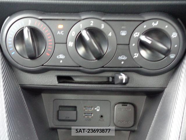 Mazda MAZDA2 2020-04 200228-8