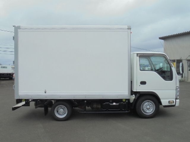 Mazda TITAN 2010-03 6451-7