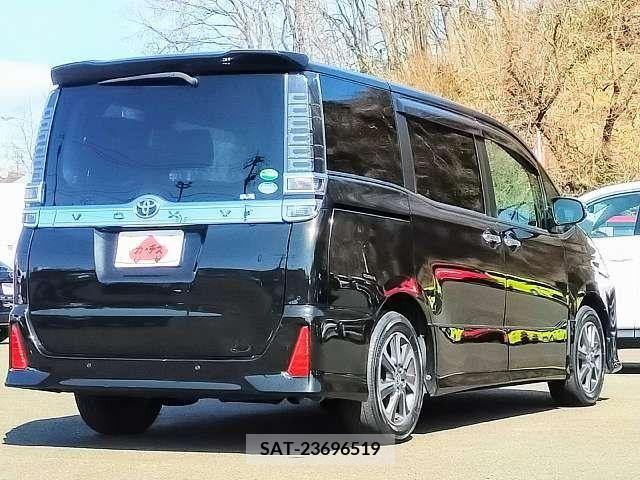 Toyota VOXY 2020-01 219429-2