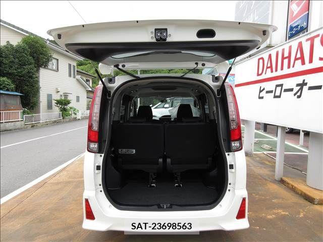 Toyota NOAH 2014-10 321405-5