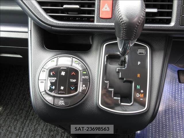 Toyota NOAH 2014-10 321405-13
