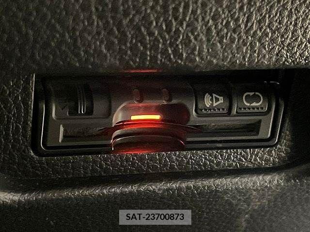 Nissan X-TRAIL 2013-03 314757-6