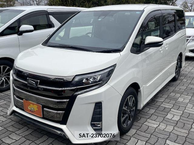 Toyota NOAH 2017-10 219558-1