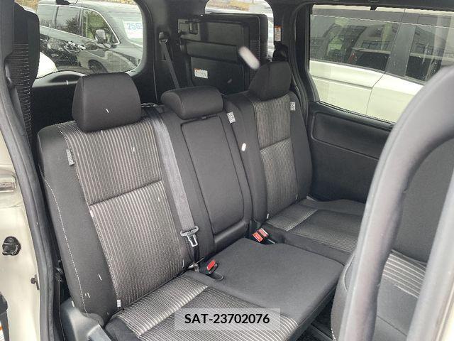 Toyota NOAH 2017-10 219558-6