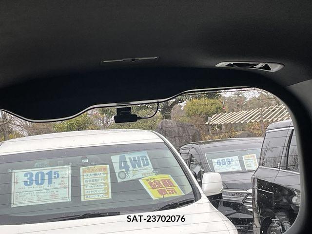 Toyota NOAH 2017-10 219558-19