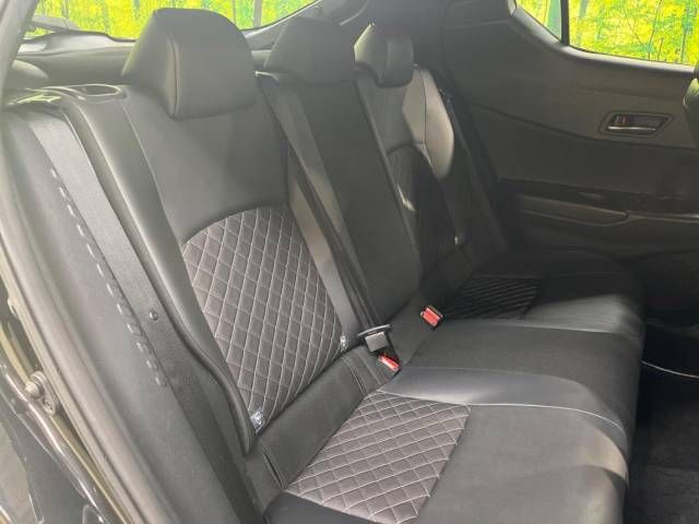 Toyota C-HR 2019-01 183949-9