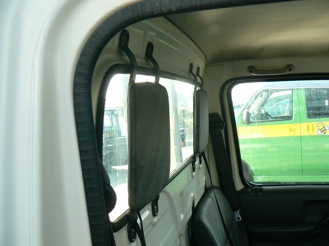 Suzuki CARRY TRUCK 2003-01 18867-12
