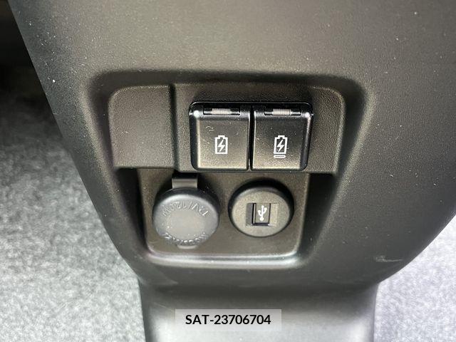 Suzuki SPACIA 2023-08 340838-10