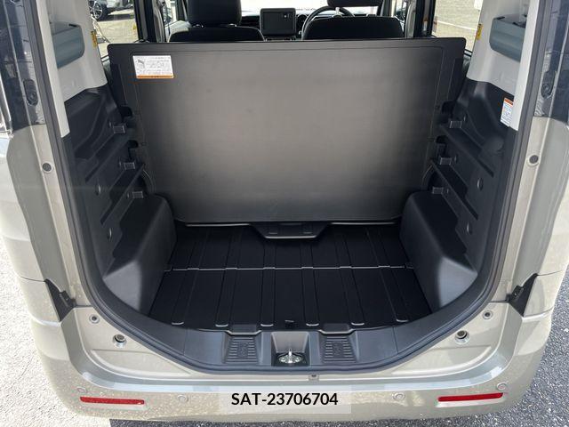 Suzuki SPACIA 2023-08 340838-23